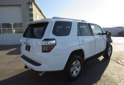 2016 Toyota 4Runner - Thumbnail 5