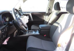 2016 Toyota 4Runner - Thumbnail 26