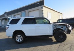 2016 Toyota 4Runner - Thumbnail 9