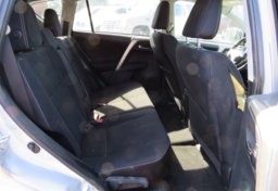 2015 Toyota RAV4 - Thumbnail 28