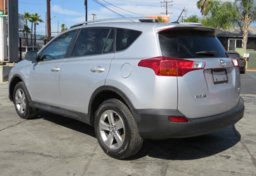 2015 Toyota RAV4 - Thumbnail 8