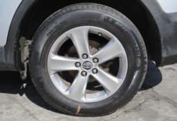 2015 Toyota RAV4 - Thumbnail 20