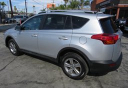 2015 Toyota RAV4 - Thumbnail 10