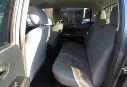 2017 Toyota Tacoma - Thumbnail 29