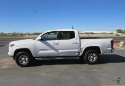 2019 Toyota Tacoma - Thumbnail 9