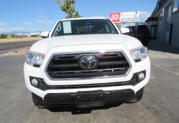 2019 Toyota Tacoma - Thumbnail 12