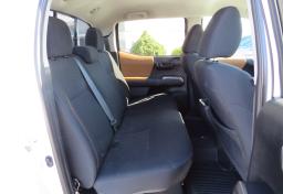 2019 Toyota Tacoma - Thumbnail 35