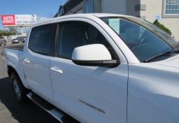 2019 Toyota Tacoma - Thumbnail 16