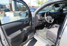 2023 Toyota Tacoma 4WD - Thumbnail 21