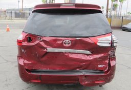 2015 Toyota Sienna - Thumbnail 12