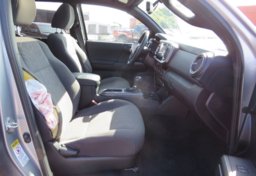 2017 Toyota Tacoma - Thumbnail 27