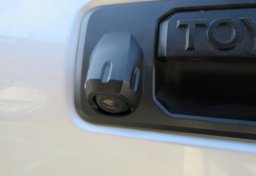 2017 Toyota Tacoma - Thumbnail 18