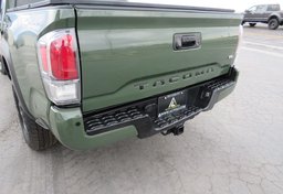 2021 Toyota Tacoma 4WD - Thumbnail 23