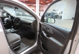 2020 Chevrolet Traverse - Thumbnail 19