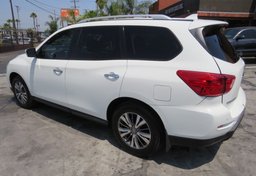 2020 Nissan Pathfinder - Thumbnail 5