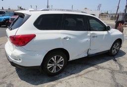 2020 Nissan Pathfinder - Thumbnail 6