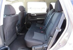 2018 Nissan Pathfinder - Thumbnail 31