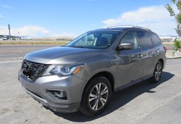 2018 Nissan Pathfinder - Thumbnail 1