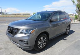 2018 Nissan Pathfinder - Thumbnail 3