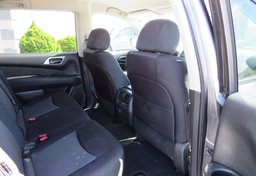 2018 Nissan Pathfinder - Thumbnail 28