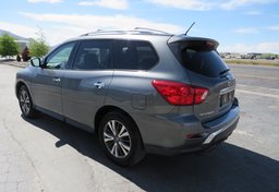 2018 Nissan Pathfinder - Thumbnail 8