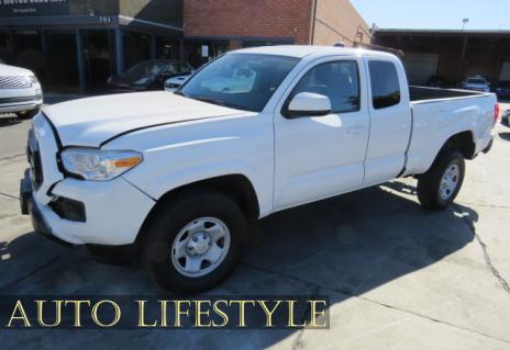 Picture of 2020 Toyota Tacoma