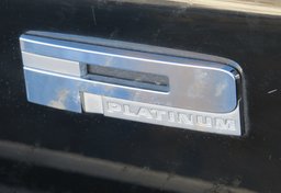 2016 Cadillac Escalade - Thumbnail 18