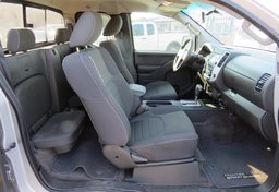 2016 Nissan Frontier - Thumbnail 24