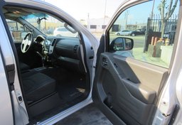 2016 Nissan Frontier - Thumbnail 19