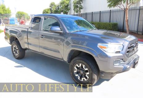 Picture of 2019 Toyota Tacoma