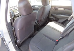 2021 Nissan Rogue Sport - Thumbnail 30