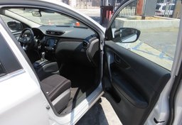 2021 Nissan Rogue Sport - Thumbnail 23