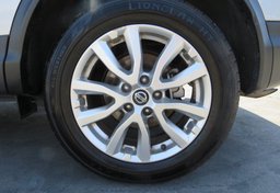 2021 Nissan Rogue Sport - Thumbnail 21