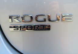 2021 Nissan Rogue Sport - Thumbnail 15