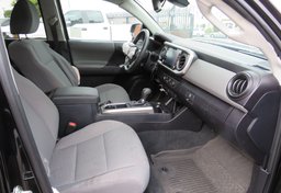 2020 Toyota Tacoma - Thumbnail 25