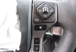 2020 Toyota Tacoma - Thumbnail 31