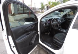 2020 Chevrolet Equinox - Thumbnail 35