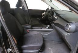 2021 Nissan Kicks - Thumbnail 23