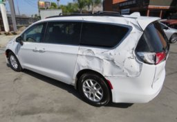2020 Chrysler Voyager - Thumbnail 5