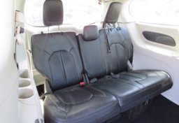 2020 Chrysler Voyager - Thumbnail 32