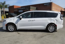 2020 Chrysler Voyager - Thumbnail 11