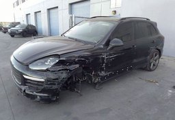 2017 Porsche Cayenne - Thumbnail 2