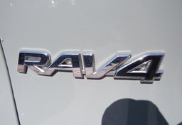 2021 Toyota RAV4 - Thumbnail 16