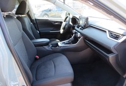 2021 Toyota RAV4 - Thumbnail 26