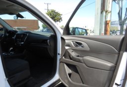 2021 Chevrolet Traverse - Thumbnail 24