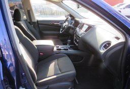 2020 Nissan Pathfinder - Thumbnail 24