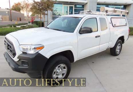 Picture of 2023 Toyota Tacoma