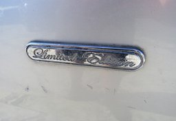 2015 Chevrolet Suburban - Thumbnail 17