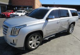 2015 Chevrolet Suburban - Thumbnail 2