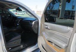 2015 Chevrolet Suburban - Thumbnail 21